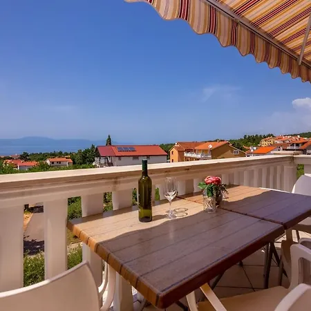 Apartments Rina Guest house Malinska