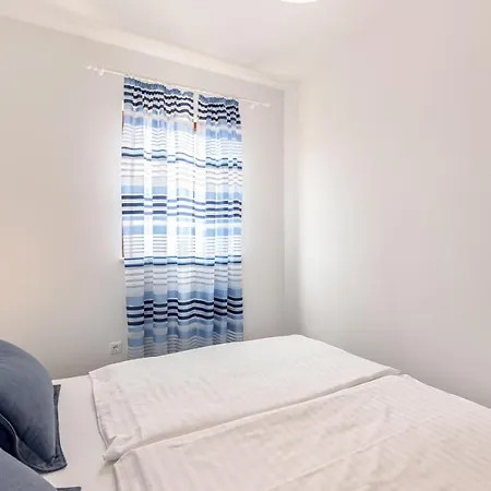Apartments Rina 4* Malinska