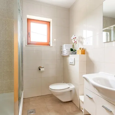 Apartments Rina Guest house