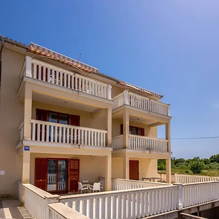 Apartments Rina Guest house 4*