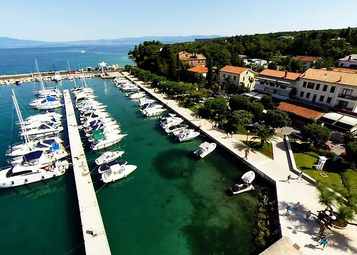 Apartments Rina 4* Malinska