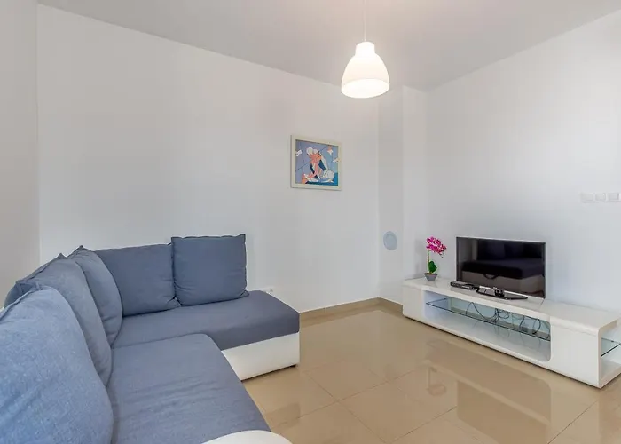 Apartments Rina Guest house