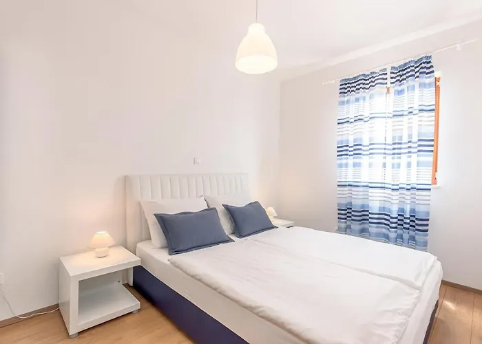 Apartments Rina Guest house Malinska