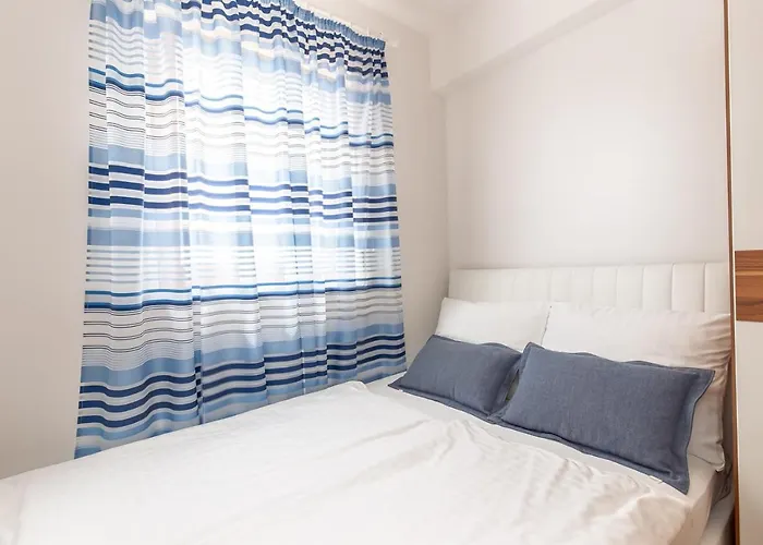 Apartments Rina Guest house 4*