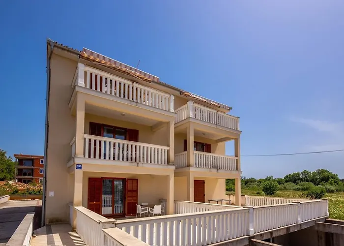 Apartments Rina Guest house 4*